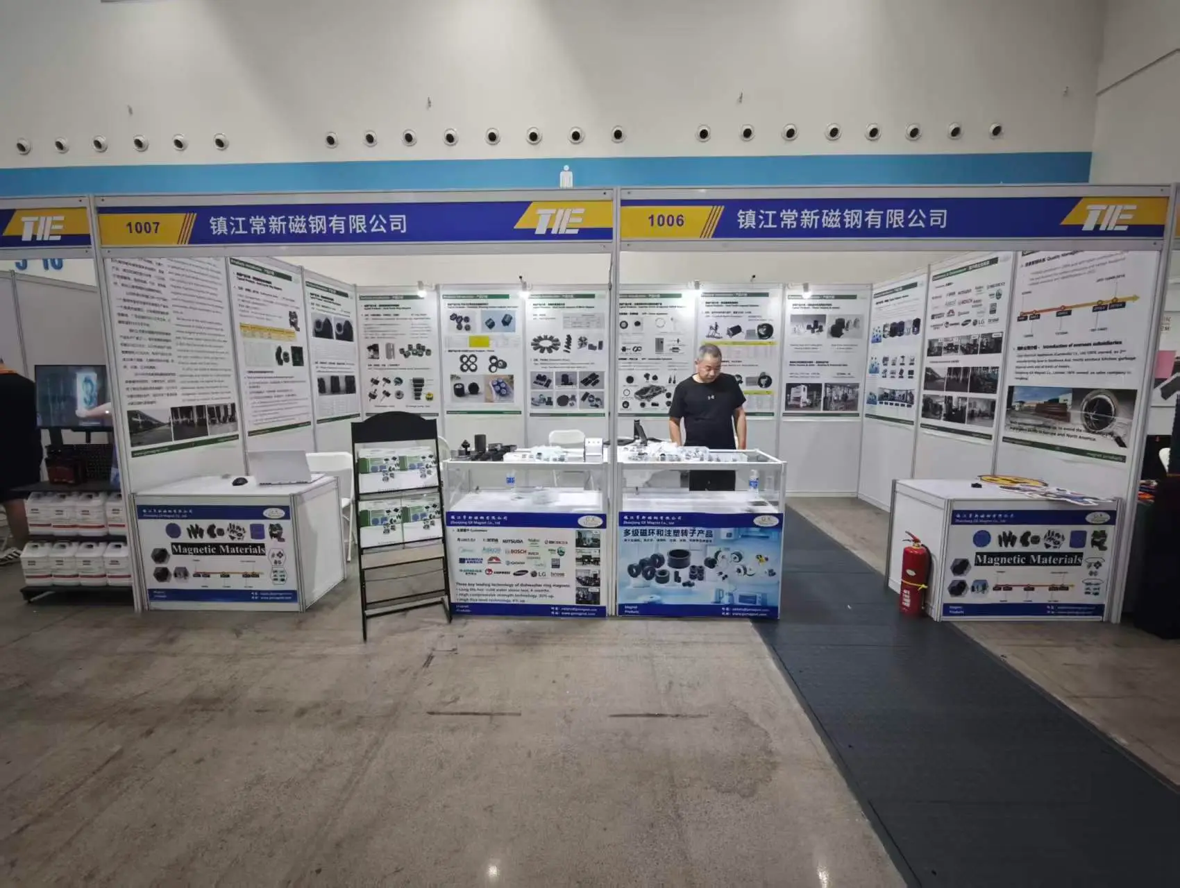 NdFeB Bar Magnet Exhibition Display